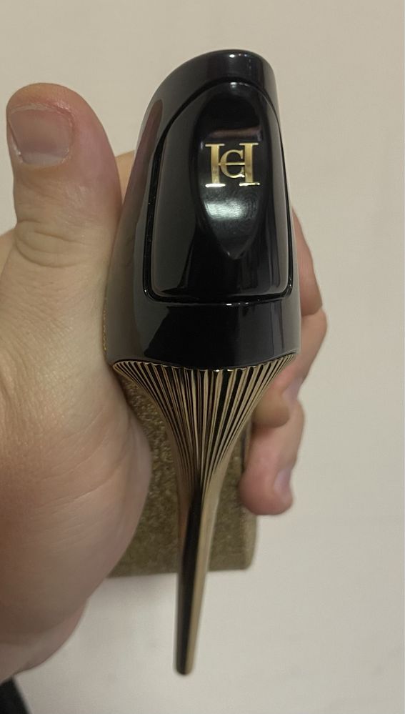 Парфюм Carolina Herrera Good Girl Glorious Gold Collector Edition б/у