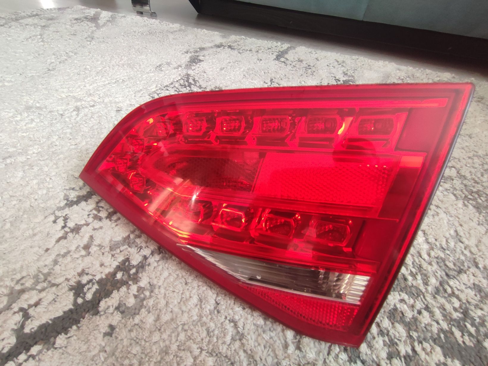 Lampa LED tył prawo audi a4b8 sedan