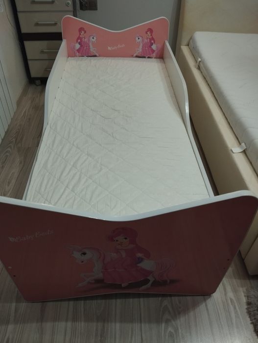 Łóżko dla dziewczynki