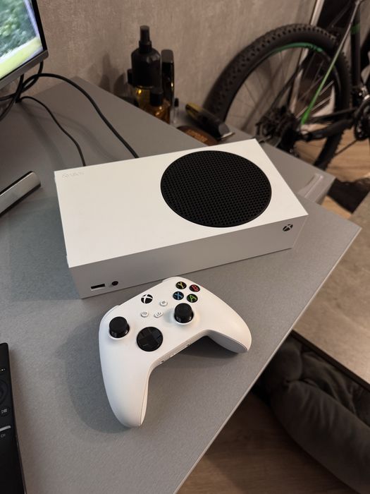 Ігрова консоль Xbox Series S 512GB