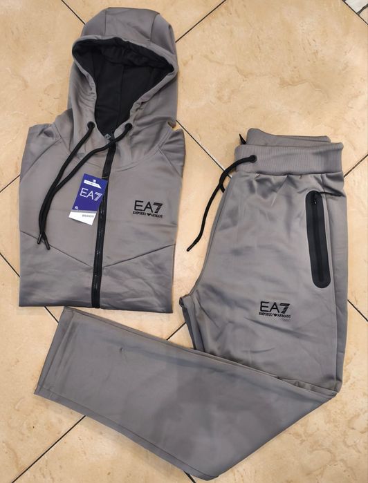 Dresy męskie sportowe