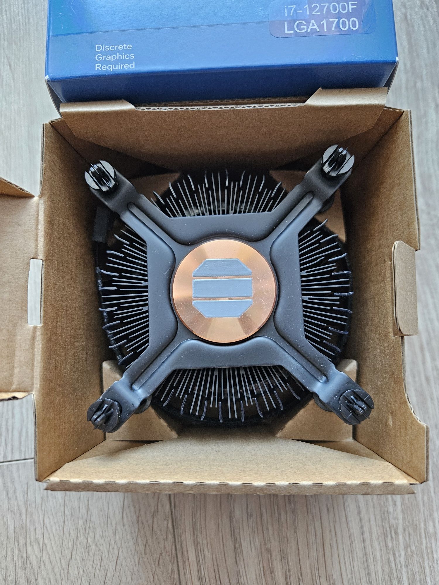 Wentylator z radiatorem Intel LGA 1700 nowy