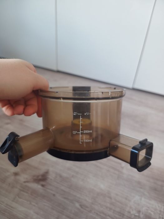 Wyciskarka wolnoobrotowa Elitecook na części