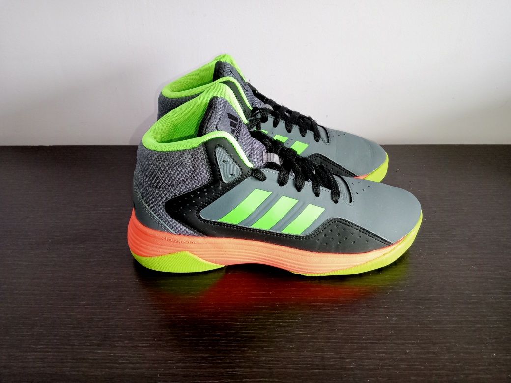 Adidas Cloudfoam nr 36 2/3--23.5 cm