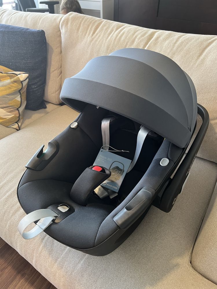 Ovo Maxi Cosi Pebble 360 & Base Isofix FamilyFix 360