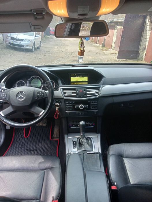 Мерседес w212 е220