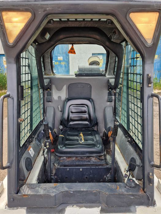 Miniladowarka ladowarka BOBCAT S100 .3300 MTH 2014  bardzo ładny stan