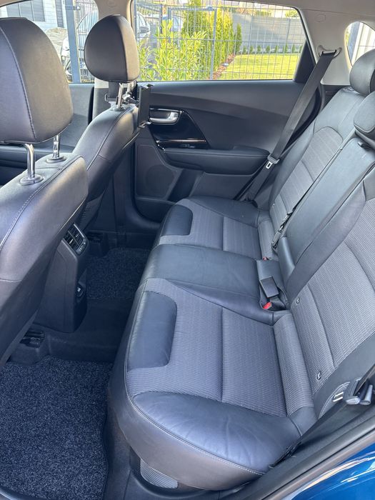 Kia Niro Hybrid 1.6 GDi 141 KM · 2019 · 83 000 km · ASO · Bezwypadkowa