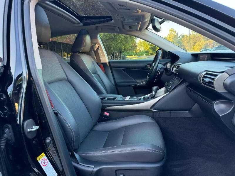 2016 Lexus IS 300
