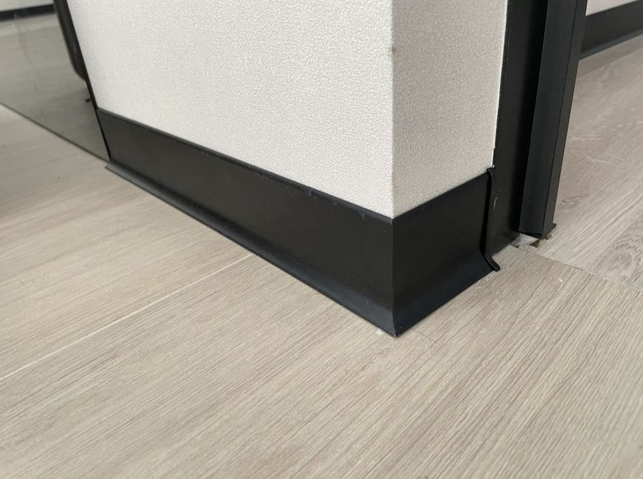 Професійний та швидкий монтаж вашої підлоги
декоративних панелей ,рей