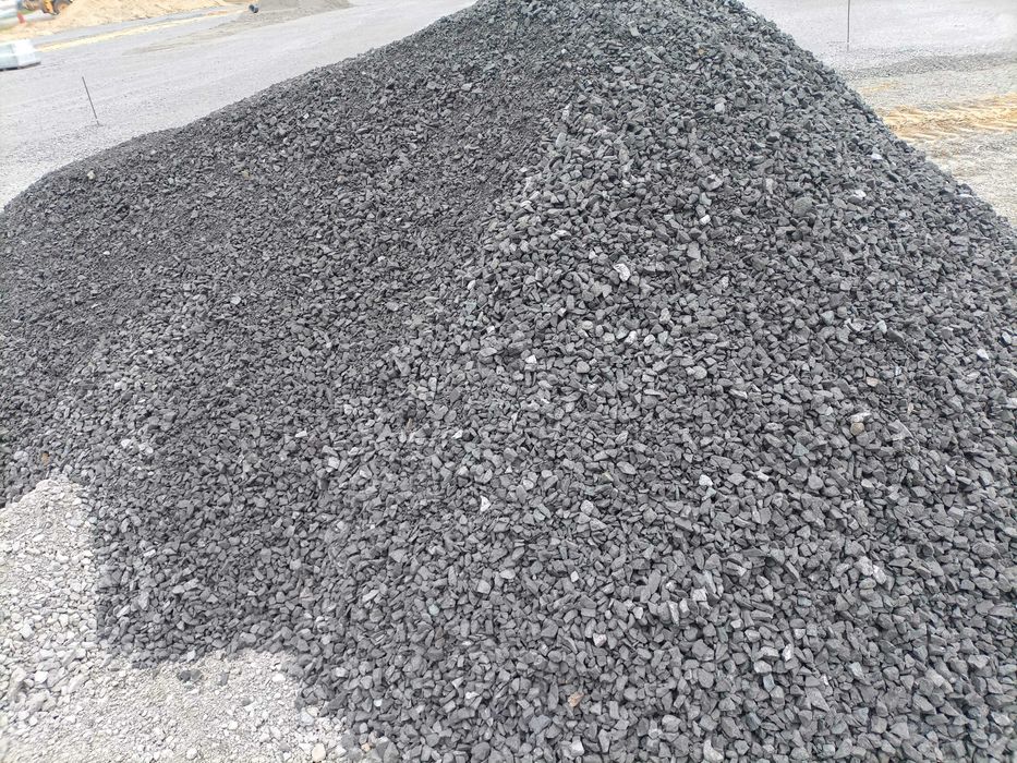 Kruszywa drogowe z dostawą. Tłuczeń, grysy, żwiry