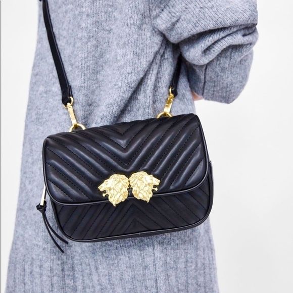 Carteira acolchoada preta ZARA