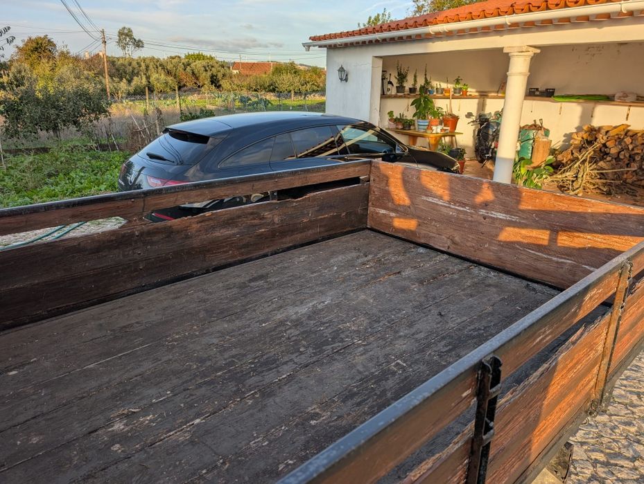 Vendo carrinha Toyota Hilux LN40