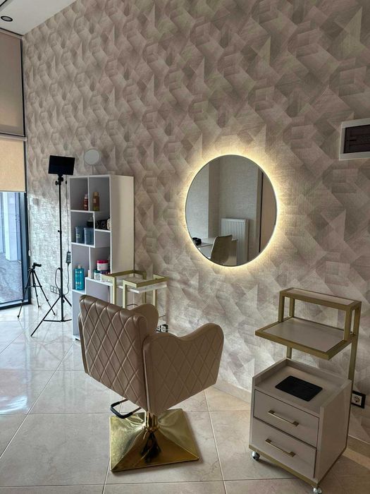 Приміщ.  під салон краси , космет. каб. Вдале розташування. ЖК Хельга.