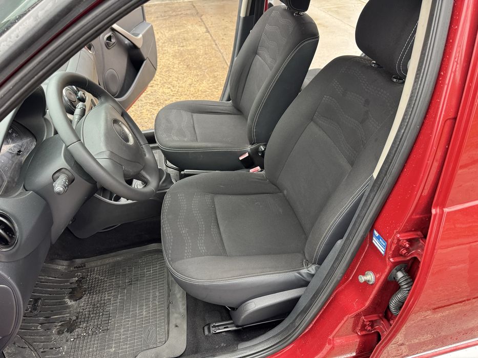 Продам сандеро степвей 12 рік газ4