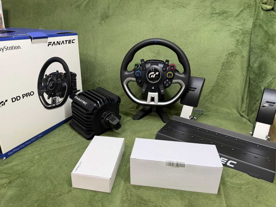 Ігрове кермо НОВЕ Fanatec Gran Turismo DD Pro (5 Nm) Ready2Race