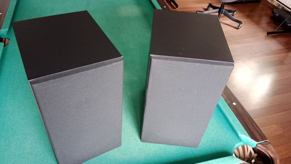 Grundig box 4700 kolumny podstawkowe monitory