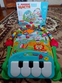 Дитячий килимок з піаніно
