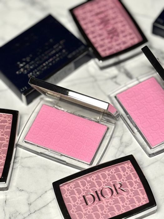 Рум'яна Dior 001
