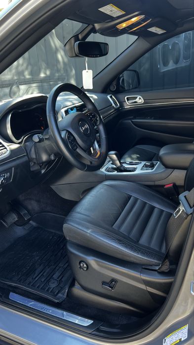 Продам Jeep Grand Cherokee