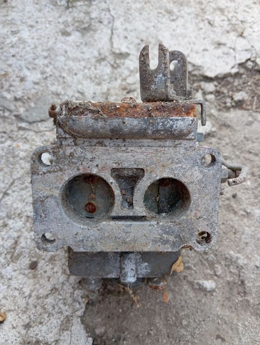 Карбюратор на Москвич