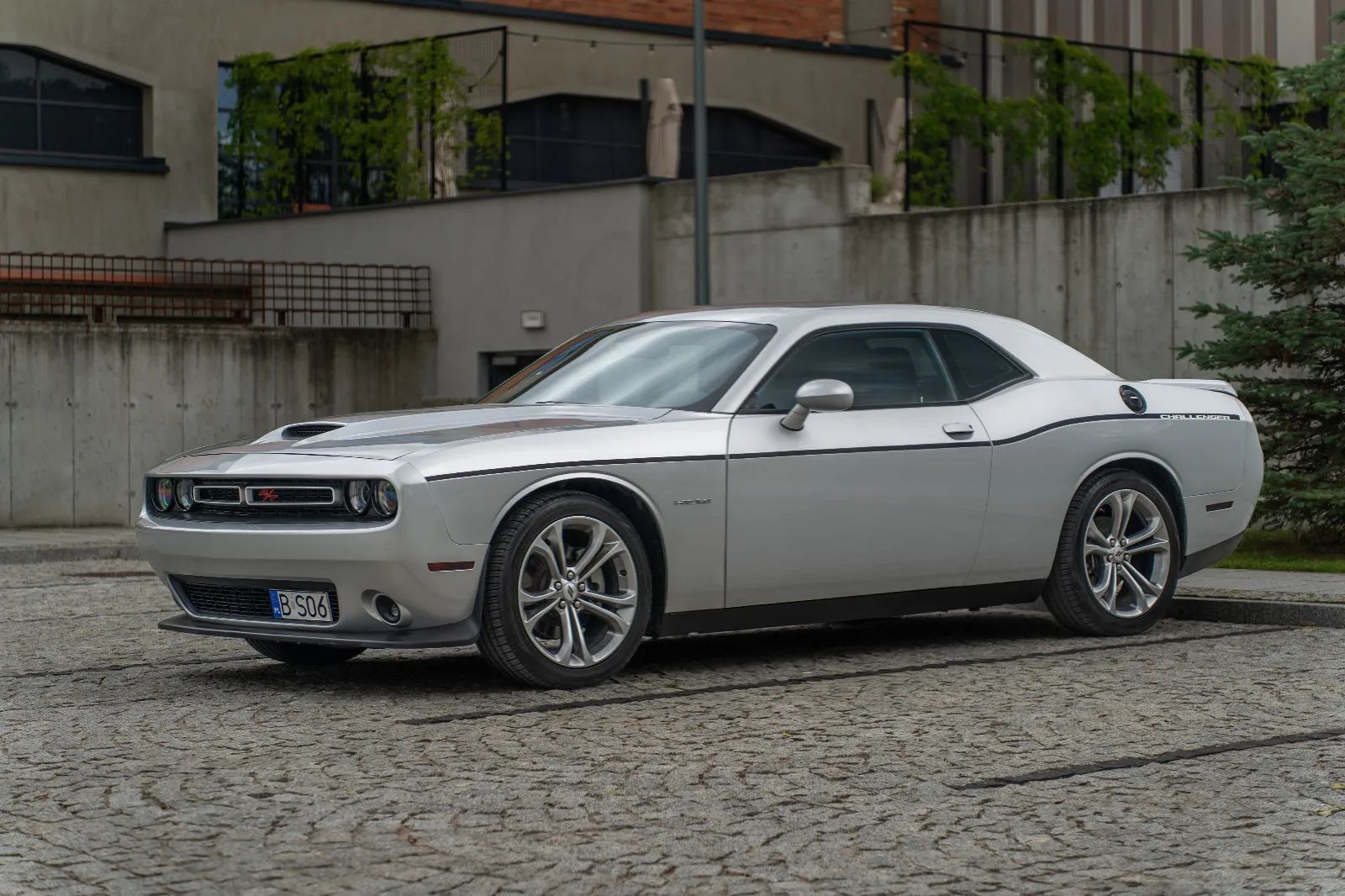 Dodge Challenger 5.7 V8 Hemi+R/T Challenger Zamiana