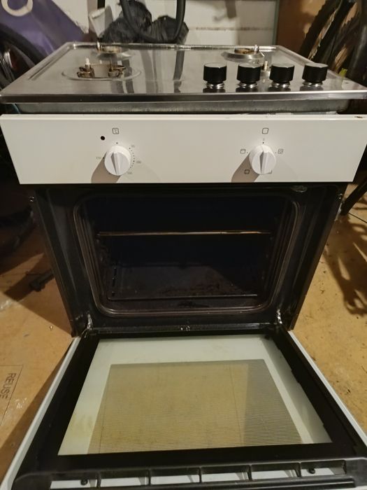 Piekarnik z płyta gazowa