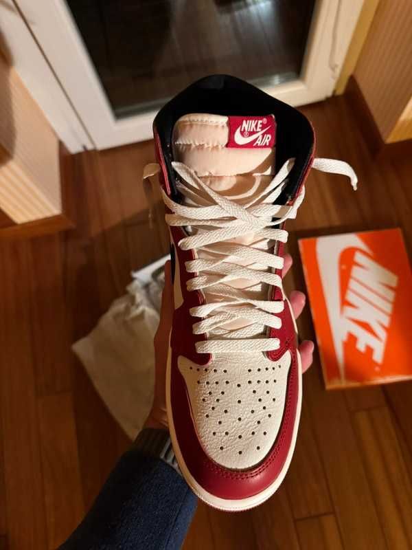 Jordan 1 Retro High OG Chicago Lost And Found R.40