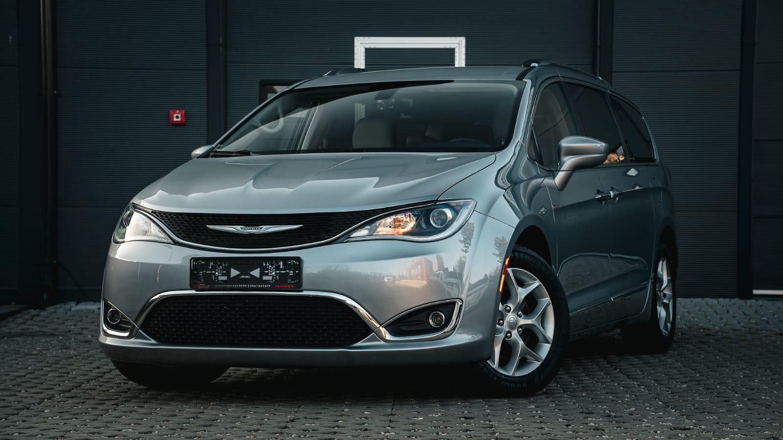 Wynajem Chrysler Pacifica, Volvo xc90 minivan automat bus suv 7osobowy