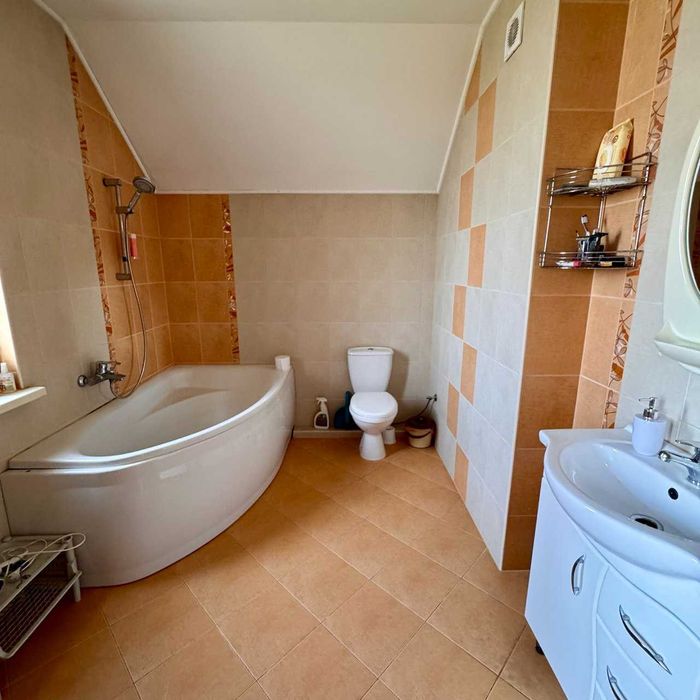 Затишний будинок в Крихівцях