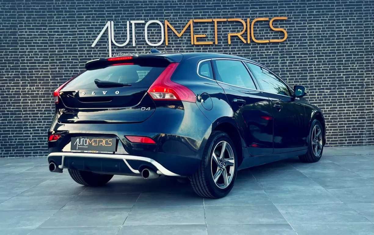 Volvo V40 2.0 D4 R-Design