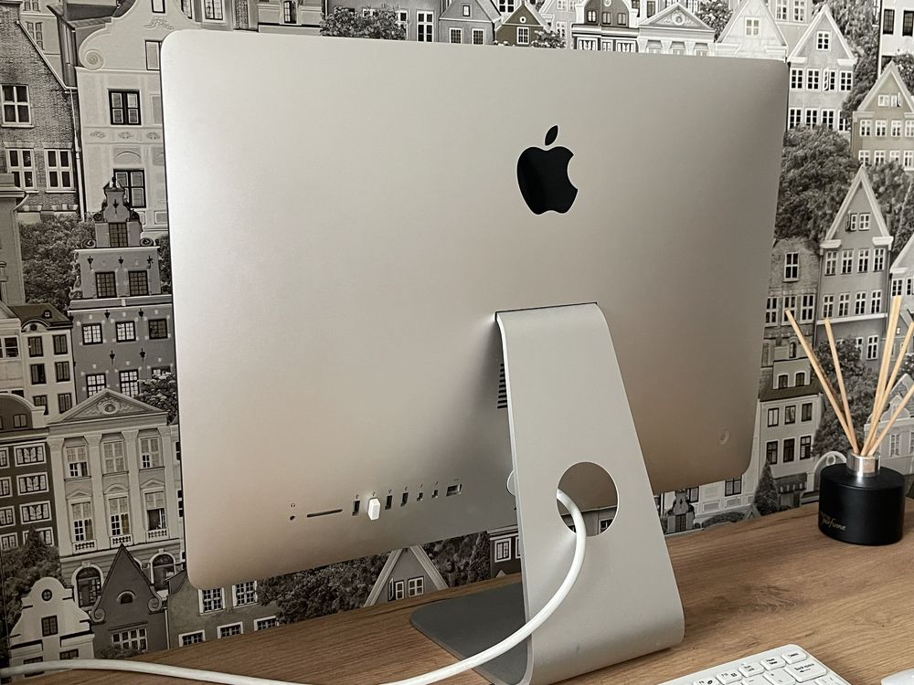 Apple Imac Аймак компютер  21.5 Core i5