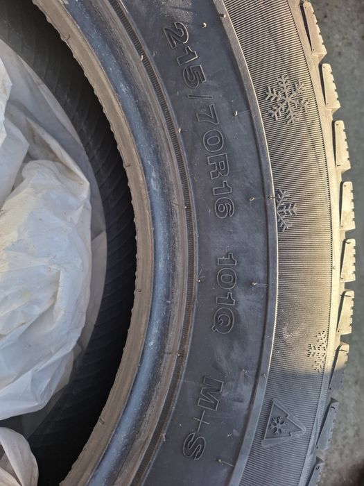 Зимняя резина 215 70 16 9мм