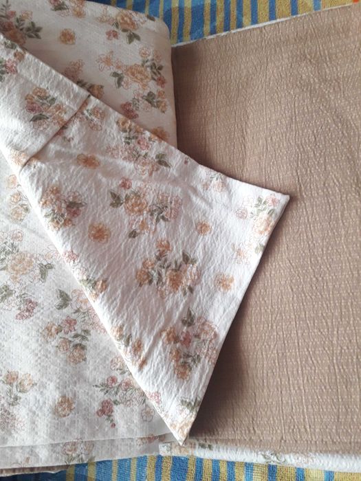 Двоспальний комплект постільної білизни з жатки.  4 - наволочки.