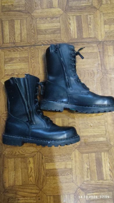 Чоловічі  Сапоги кожані розмір 43-44