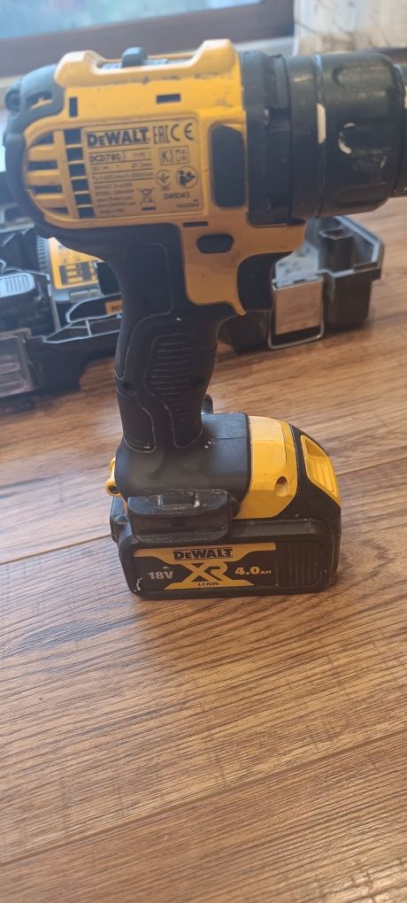 Wkrętarka DeWalt dcd 780 M2