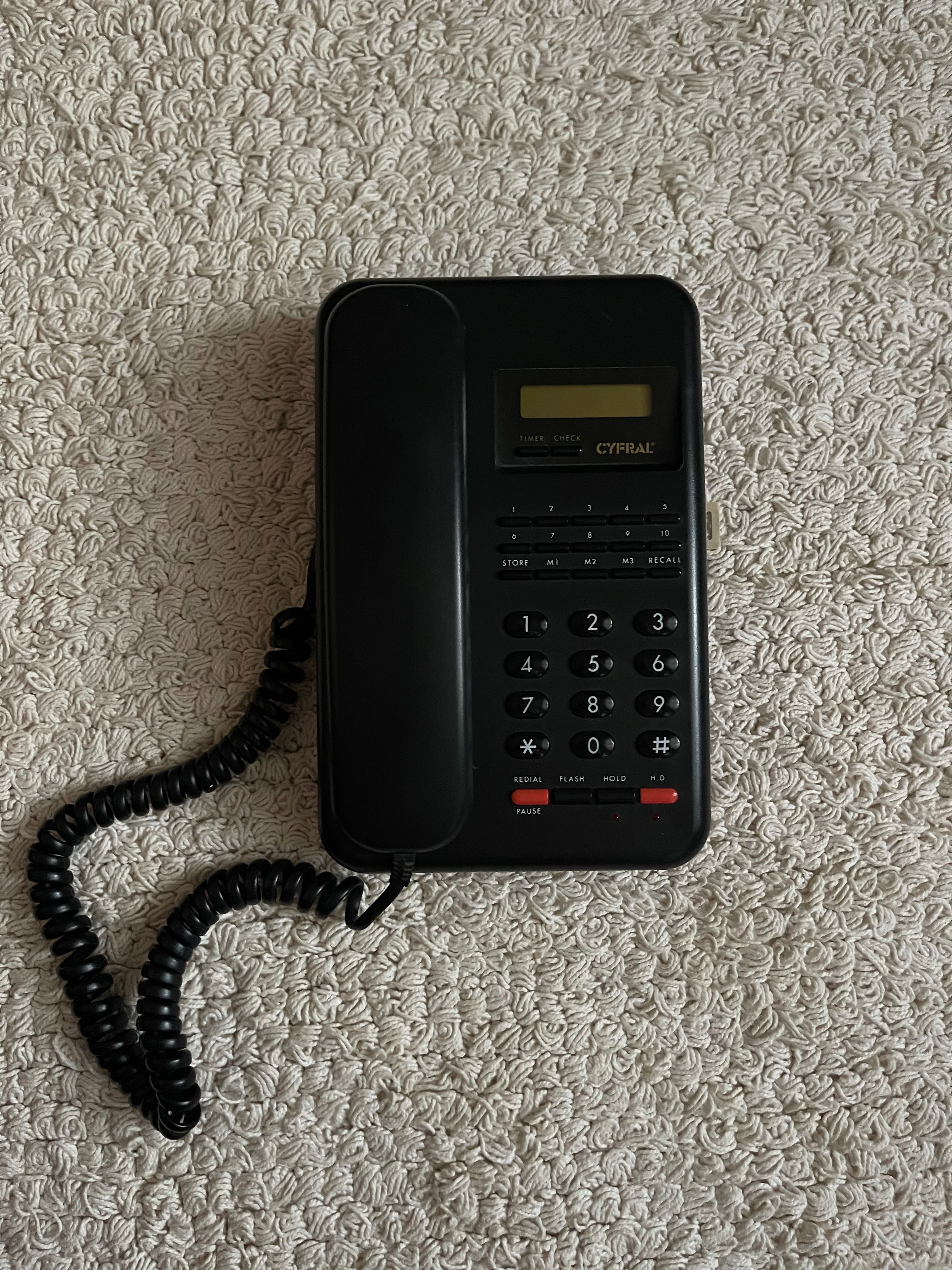Telefon stacjonarny
