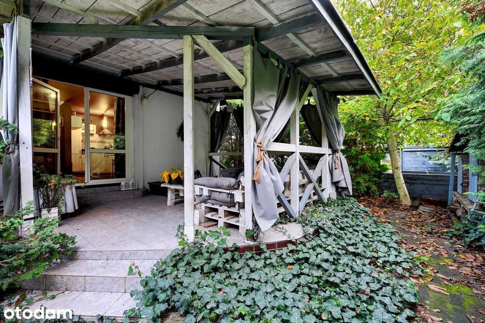 Kompaktowy dom w Krosinku (Mosina) – z garażem, tarasem i klimatyzacją