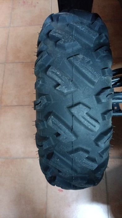 Jogo pneus/jantes Polaris 12