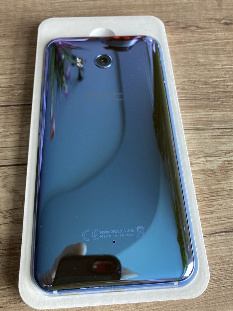 HTC U11 zadbany niebieski