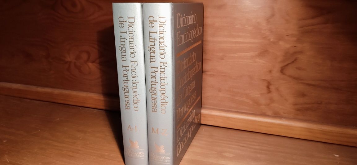 Dicionário Enciclopédico de Língua Portuguesa - 2 Volumes