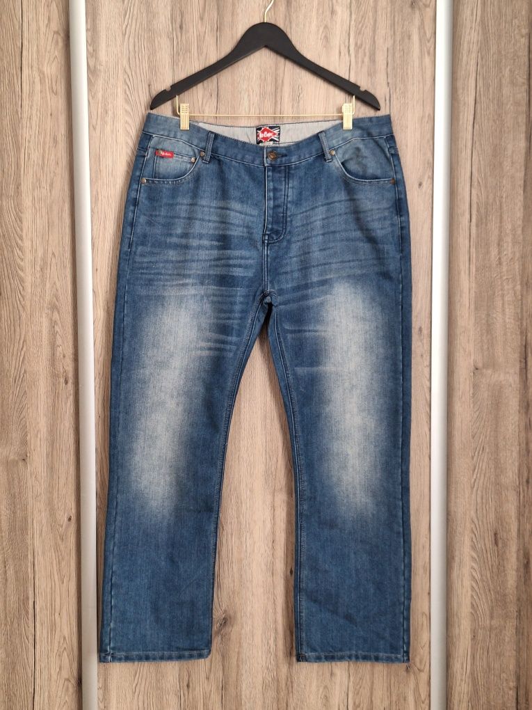 Niebieskie spodnie jeansowe straight męskie Lee Cooper rozmiar 38