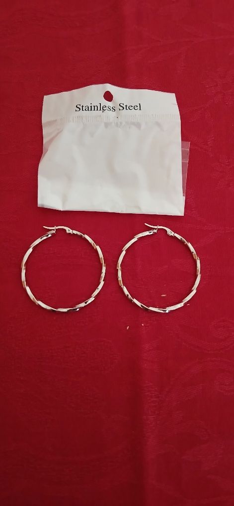 Argolas/brincos novas
