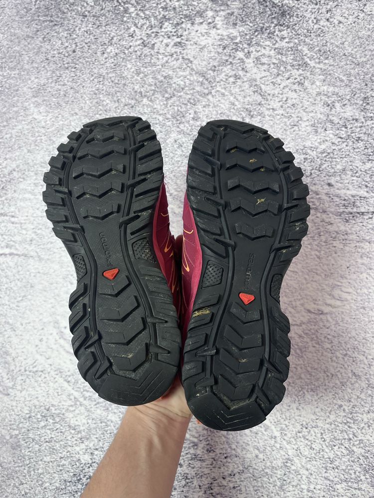 Жіночі трекінгові кросівки salomon gore-tex 39 розмір