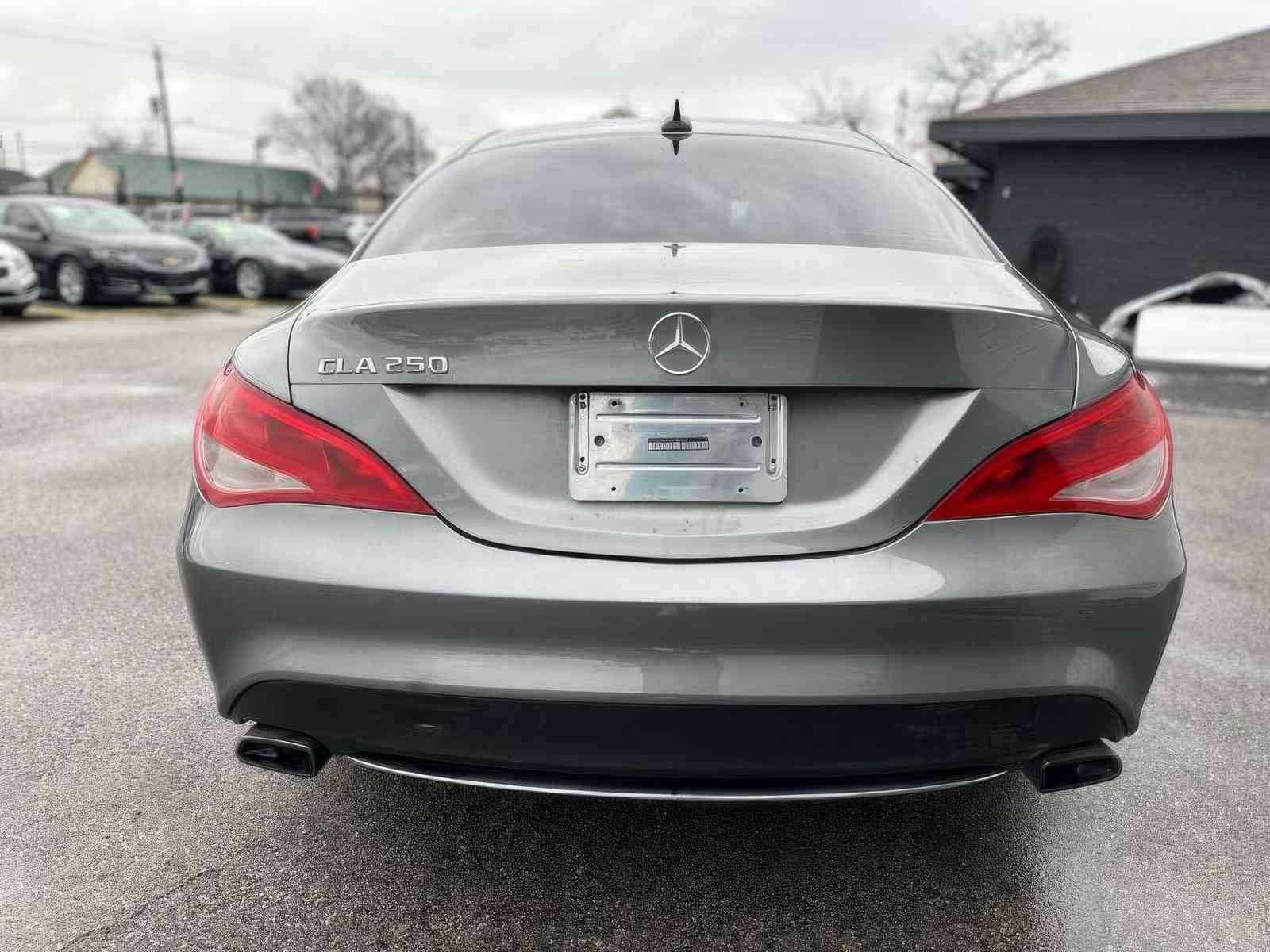 2015 Mercedes-Benz CLA