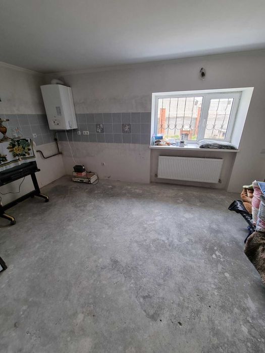 Продам трехэтажный Дом в Корабельном (р-н Жукова)