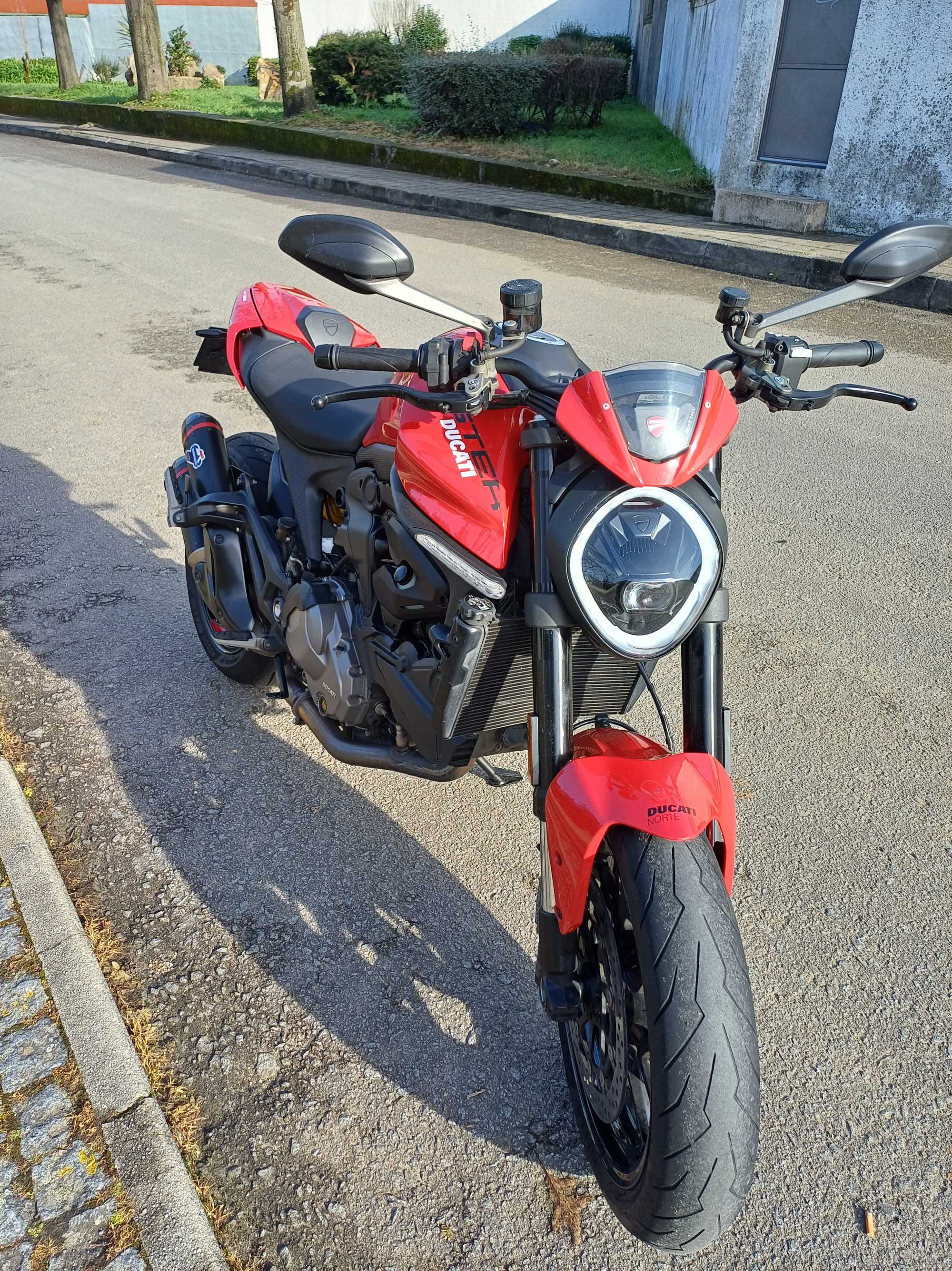 Ducati Monster Plus