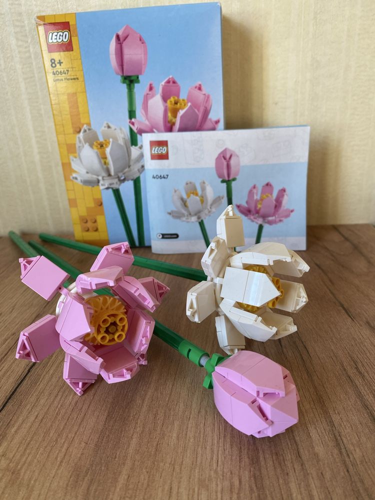 Продам Конструктор LEGO Botanicals Квіти лотоса (40647)