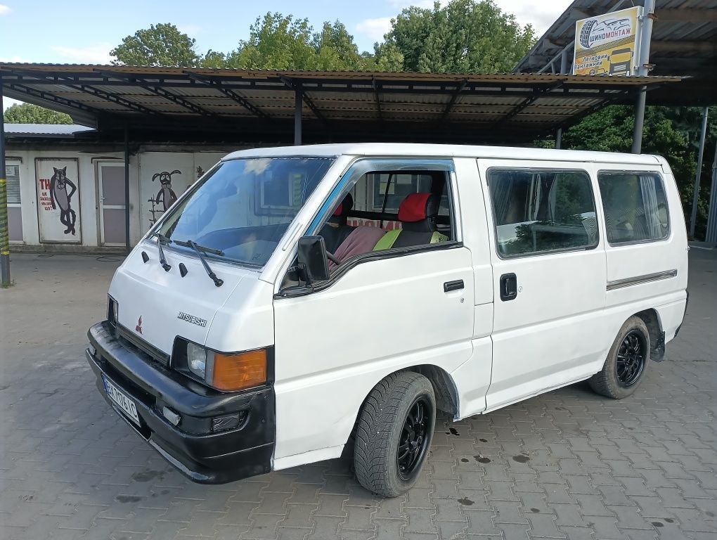 Mitsubishi L300 газ/бензин
