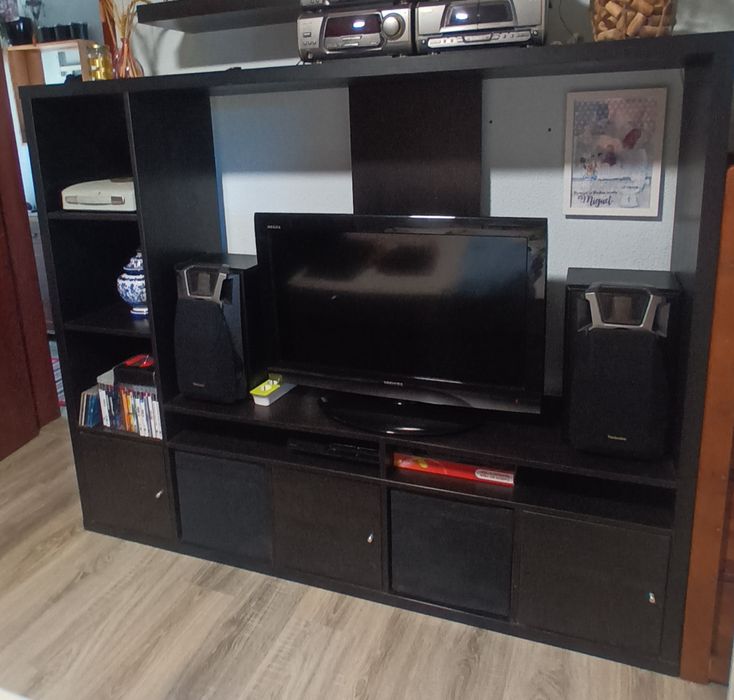Estante TV Kallax Ikea